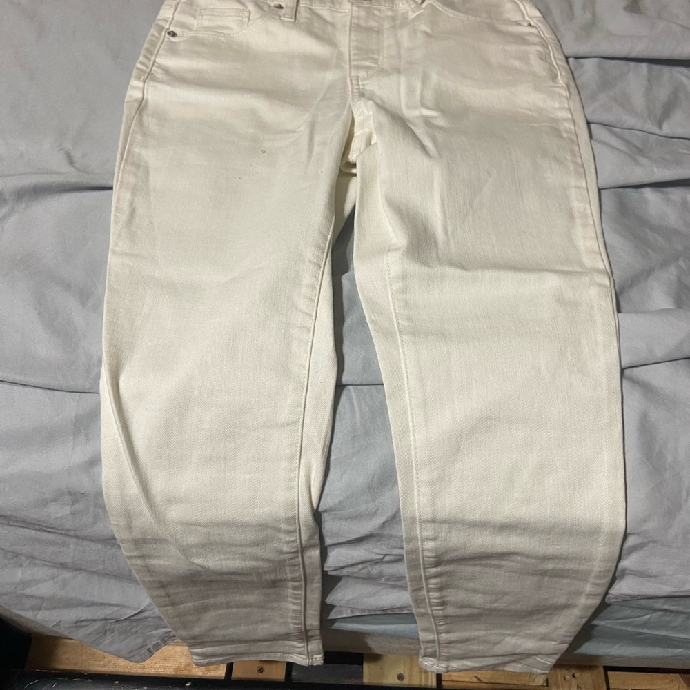 White Jeans